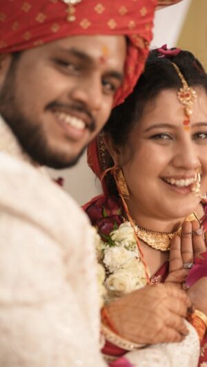 Supriya Shukla Instagram - हो गयी शादी ❤️
They are happily married❤️
झनक -स्वपनिल ❤️
12th December.. 2024.
परिणय सूत्र में बंध गये हमारे बच्चे...
भगवानजी के आशीर्वाद.. 🙏
आसमां से नाना -नानी..दादा -दादी का ढ़ेर सारा प्यार और आशीष 🙏..
प्यार.. दुलार.. दुआएं... बहुत सारा प्यार उन सबका जो वहां साथ थे.. और उनका जो वहां साथ नहीं थे.. पर उनका प्यार साथ था 🙏
सब रस्मे ..घुड़चरी... बारात... दुल्हन का आगमन.. जयमाला.. फेरे... कन्यादान.. मंगलसूत्र.. मांग में कुमकुम.. फूलों की बरसात... पोषपूजा... विवाह संपन्न 🙏❤️
विवाहित जोड़े को ढेरों ढेरों प्यार ❤️