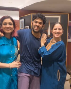 Surilie Gautam Instagram - The greatest gift our parents gave us was each other 🥰❤️🤗
#happybhaidooj #love #foreverbond❤️