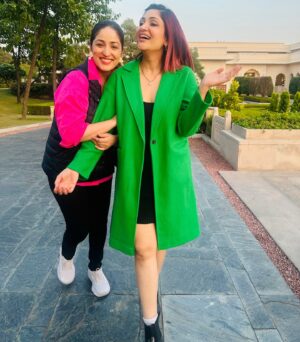 Surilie Gautam Instagram - Happy Birthday to everyone ‘s favourite @yamigautam 😘🥰❤️☀️
Another year to you being the best sister anyone could ever have .
From being my second mom to being my best friend, I wish nothing for you but absolute happiness now and forever.
More years for you to teach me the ways of life and more years of inspiration for a strong women I want to be.
I love you so so much 😘😘😘
#happybirthday🎂 #yamigautam#beautifulgirl ❤️