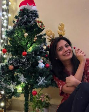 Suruchi Adarkar Instagram - Dear Santa,
 You have given me everything that I cud have wished for❤️Grateful for all the love I’m surrounded with✨🎄
#merrychristmas 
#happyvibes
#grateful