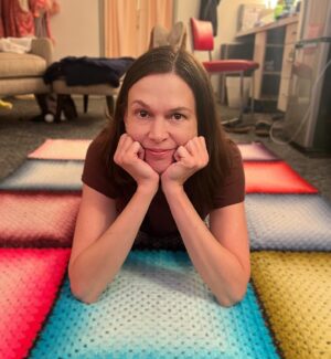 Sutton Foster Instagram - Lion Brand, of course.

@lionbrandyarn #crochet #crochetaddict #crocheting #crochetlover #crochetersofinstagram #crocheteveryday #crochetlove #hookedoncrochet #lionbrand #lionbrandyarn #blanket #crochetblanket