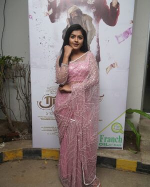 Suveta Shrimpton Instagram - Rajakili 🎬
#audiolaunch #trailerlaunch
🥻 @designed_by_sindhu 
Hairdo @sha_cin_makeover 
.
.
#dreambig #dreamconetrue #nevergiveuponyourdreams #keepmoving #positiveenergy #hopeitworks #pray #bepatient #rajakili #suveta #suvetashrimpton