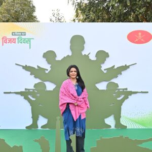 Sweta Singh Instagram - At the Army Chief’s residence on the occasion of Vijay Diwas #vijaydiwas #IndianArmy #1971