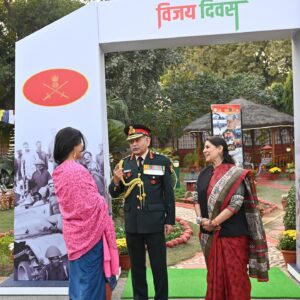 Sweta Singh Instagram - At the Army Chief’s residence on the occasion of Vijay Diwas #vijaydiwas #IndianArmy #1971