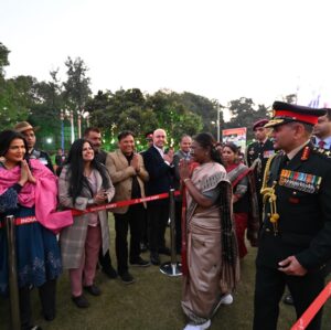 Sweta Singh Instagram - At the Army Chief’s residence on the occasion of Vijay Diwas #vijaydiwas #IndianArmy #1971