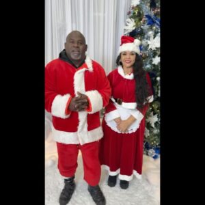 Tamela Mann Instagram - Hey family, we’ve got something SO special to share with you this Christmas!

We’re talking about the incredible Claressa Shields — hands down, one of the greatest female boxers of all time! In @thefireinsidemovie , you’ll get to see how Claressa broke barriers to become the FIRST American woman to win an Olympic gold medal in boxing.

What’s even more powerful is how her faith kept her strong through every challenge. Her story is one of perseverance, faith, and fire!
Y’all, trust us, you do NOT want to miss this! Take your family and friends to see @amazonmgmstudios 

#TheFireInside in theaters on Christmas Day! 

#TheFireInside #ad
