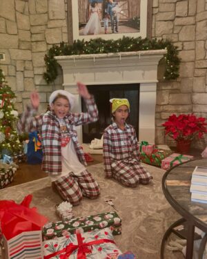 Tamera Mowry-Housley Instagram - What a joyous Holiday with my family. We have created wonderful memories that I will never forget. 🤗 The belly laughter, stories from the past and hugs that ignite the soul. I love you guys so so much and I’m so grateful. Fyi made my first sweet potato pie and it was a hit! Christmas dinner is always a treat to make and couldn’t have done it without my partner in the kitchen @adamhousley 

I’m stepping into 2025 with so much love and positivity, and I’m so ready for everything this year has to bring! 🎉 Thank you 2024, Hello 2025!

How did you spend your holiday season? Let me know in the comments—I’d love to hear! ❤️

#family #holidays #newyears #NYE #housleys #tamera #tameramowry #2025