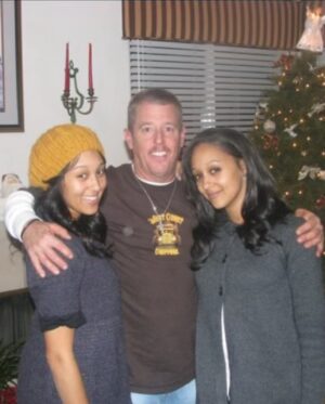 Tamera Mowry-Housley Instagram - Happy Birthday to my amazing dad! 🎉🎂 Wishing you a day filled with as much joy and love as you’ve given us through the years. We love you to the moon and back! ❤️Also throw back to this precious moment with you and @tiamowry .

#happybirthdaydad
