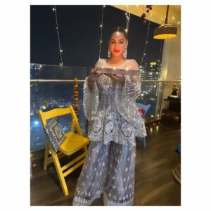 Tanya Desai Instagram - A day of glitz, glamour and lots of love! 🤍✨️
Shubh Deepawali! 🪔
Make your Diwali extra special with these scented candles by @miamorscentedcandle @se.garima 🕯❤️

#diwali2024 #happydiwali #love #tanyadesai