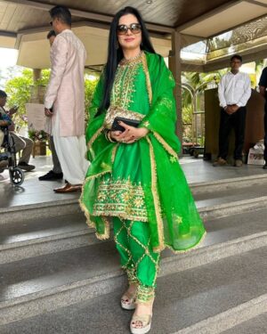 Tassnim Sheikh Instagram - Totally in love 💚

Outfit : @preetiskapoor 
M&H : @blushbydevanshi