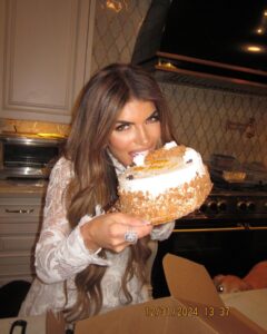 Actress Teresa Giudice HD Photos and Wallpapers January 2025