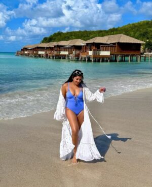 Tess Daly Instagram - Starting the year celebrating our @naia_beach woman 👏 Strong, confident, beautiful women! ❤️