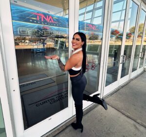 Tessa Blanchard Instagram - Tessa B & the B is for the baddest……big announcements coming up this weekend. See you this Sunday at #GENESIS @tnawrestling 💎