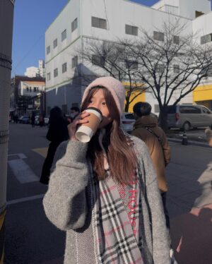 Thitiya Jirapornsilp Instagram - Feel your moments 💗