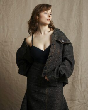 Thomasin McKenzie Instagram - @netflix portraits wearing @emiliawickstead 🧍🏻‍♀️🙌
