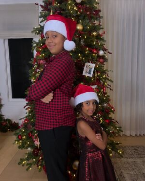 Tia Mowry Instagram - Happy Holidays from my family to yours! 🎄✨ Co-parenting during the holidays is a journey—one that’s filled with a mix of emotions. It’s different, and yes, it can feel challenging and even lonely at times, especially when you’re adjusting to a new family dynamic. But over time, I’ve found the beauty in it. It’s an opportunity for my kids to build meaningful relationships with both parents, and for me, it creates space for self-discovery, healing, and rejuvenation.

I’ll admit, as a single mom, I sometimes feel the weight because our family doesn’t look like others. But you know what? That’s okay. Different doesn’t mean less than. The most important thing is keeping the traditions alive for my children—because no matter how it looks, we are still family. 💛

To anyone navigating co-parenting or a new chapter this holiday season, know that you’re not alone. There’s joy to be found, even in the transitions. Let’s keep creating those special moments for our kids, no matter what. ❤️
