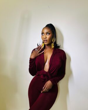Toni Tones Instagram - Happy new year babies!
🌪️🌪️🌪️

So I’ve committed to posting a lot more this year, encourage me please 😩, No more just keeping content on my phone, I must be blessing you with all this gorgeousness! 

So If you see I haven’t posted in 3 or 4 days, please leave me a comment or send me a DM and drag me by my shirt, ok? 🤝
Love you! 🤍

What slide is your fav? 💋 

📷 @g.o.dstudios_