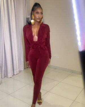Toni Tones Instagram - Happy new year babies!
🌪️🌪️🌪️

So I’ve committed to posting a lot more this year, encourage me please 😩, No more just keeping content on my phone, I must be blessing you with all this gorgeousness! 

So If you see I haven’t posted in 3 or 4 days, please leave me a comment or send me a DM and drag me by my shirt, ok? 🤝
Love you! 🤍

What slide is your fav? 💋 

📷 @g.o.dstudios_