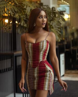 Toni Tones Instagram - Who’s looking forward to new episodes of Smart Money Woman this week? 😊🤷🏽‍♀️

👗 @whyte.official 
📷 @ryanonifoto_