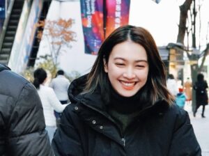 Tracy Chu Instagram - On the streets of Seoul 🇰🇷🍜🥢