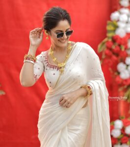 Actress Trina Saha HD Photos and Wallpapers December 2024