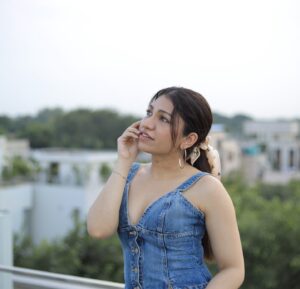 Tulsi Kumar Instagram - 💙 
#punjabimunde