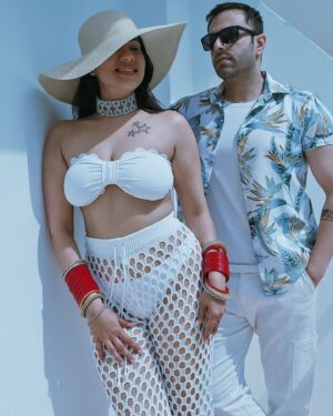 Twinkle R. Vasisht Instagram - Birthday eve / honeymoon in paradise😍😍