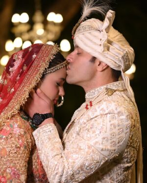 Twinkle R. Vasisht Instagram - Hey hubby! Looks like we finally got our bollywood style moments after all🥰😍😍

Bride @shyamalbhumika 
Groom @bharat_reshma 
Photography @sourabhkatariaphotography