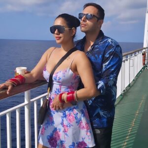 Twinkle R. Vasisht Instagram - Living my best life with the world's best husband by my side 💍❤️ 
  #Blessed #PowerCouple #BarcelonaDiaries #WinningAtLife 💃✨

I WON😊😉