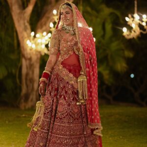Twinkle R. Vasisht Instagram - 12.03.2024🧿

Outfit by my fav @shyamalbhumika 
Photography by @sourabhkatariaphotography
Location: Udaipur, Rajasthan