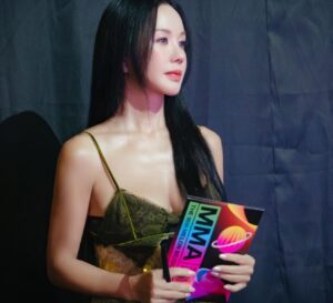 Uhm Jung-hwa Instagram - #멜론뮤직어워드