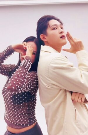 Uhm Jung-hwa Instagram - 지플렛의 새노래 #크리스탈클리어 의 피쳐링 참여 했어요.  신나고 감미로운 노래!  들어주세요 ~~
#crystalclear  @z_fla_t