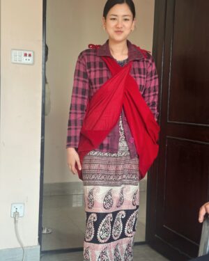 Upasana Singh Thakuri Instagram - As I scroll through my gallery, I stumbled upon some pictures from Khusma that I never got around to sharing. These little moments brought back so many emotions, and I realized just how much this journey has meant to me. Saying goodbye to Khusma feels bittersweet but it’s time to let her go and embrace the next chapter leaving behind the glitter and shadows of this one. Thank you from the bottom of my heart for embracing Khusma and loving her as much as I did. Tomorrow, the Karma workshop begins, and I can’t wait to take you all along on this fresh adventure. 🎬
Here’s to new beginnings, new stories, and always growing together. 🌅