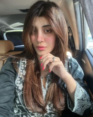 Urwa Hocane Instagram - Thankyou for all the birthday wishes ! I may not have replied each one of you but I see all of you and appreciate every bit of the love ! You all made my day ! 
 My “laaooouv” back at you all ! 🫰🏻