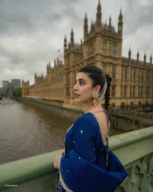 Urwa Hocane Instagram - #HumAwards2024 

Videography: @yahyashots 
Wardrobe: @khakaa.official 
Jewels: @zaheenkamran 
Hair & makeup: @mehwish_almas 
Stylist: @stylebykiranraza
