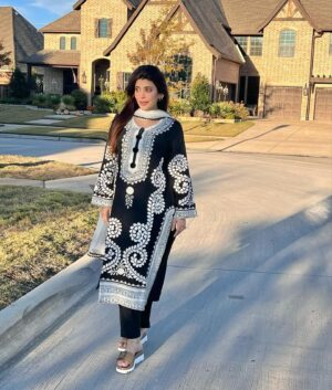 Urwa Hocane Instagram - 37 weeks ✔️🤲🏻💓

p.s. because FS is back , my favourite photographer in the whole wide world ! ☺️