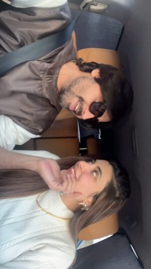 Urwa Hocane Instagram - Just us celebrating our 8th anniversary with each other! Here’s to singing together for life and ever after! Love you so much FS ! ❤️