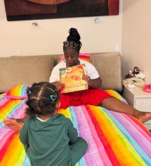 Uzo Aduba Instagram - This week’s #RoadToReading is special. It’s “The Night Before Christmas” by Clement C. Moore. I carried this gift from her “Big Aunty,” my sister, Onyi (@ceou117 ) all the way with us on our trip. 

She gifted it to each of her new nieces and nephews and this is the first year Adaiba understands books!

I want to start a tradition of reading it to her each Christmas Eve, for as long as she’ll let me 🥹. This is what I love about the holidays: family time, togetherness, traditions. I hope this is a moment she comes to treasure as much as I am treasuring beginning it. 

“Welcome, Christmas while we stand. Heart to heart and hand in hand.” -Dr. Seuss 🎄❤️