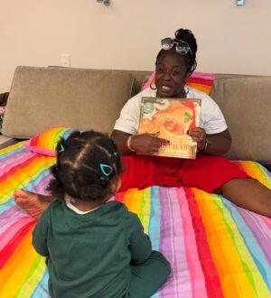 Uzo Aduba Instagram - This week’s #RoadToReading is special. It’s “The Night Before Christmas” by Clement C. Moore. I carried this gift from her “Big Aunty,” my sister, Onyi (@ceou117 ) all the way with us on our trip. 

She gifted it to each of her new nieces and nephews and this is the first year Adaiba understands books!

I want to start a tradition of reading it to her each Christmas Eve, for as long as she’ll let me 🥹. This is what I love about the holidays: family time, togetherness, traditions. I hope this is a moment she comes to treasure as much as I am treasuring beginning it. 

“Welcome, Christmas while we stand. Heart to heart and hand in hand.” -Dr. Seuss 🎄❤️