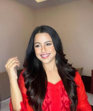 Vaibhavi Kapoor Instagram - इस कदर हम दोनों का मिलना एक राज़ है ♥️