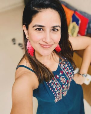 Vaidehi Parashurami Instagram - Me and my selfies saying goodbye to 2024 and welcoming 2025! ✨

#selfie #selfielove 
#selfiequeen👑 #goodbye2024 
#welcome2025 #bekind