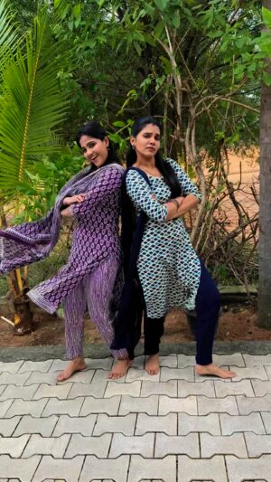 Vaishali Thaniga Instagram - VENNILA X RAGINI ❤️💃🏻🔥💃🏻🔥❤️ @i_shathiga 😍

👗 @raspberry_by_gayathri ❤️

#instareels #trendingreels #reelsinstagram #reelsvideo #trendingnow #reelitfeelit #dancevideo #dancelife #sunday #sundayfunday #sundayvibes #weekendvibes
