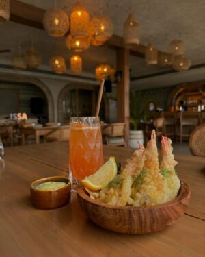 Vaishnavi Andhale Instagram - @issagoa_  You have my heart ♥️ The breathtaking view of the river, the calmness and the soft breeze alongside. 
I cannot not mention how amazingly beautiful the interior of this place is. A perfect place for those Instagram pictures. 
And ohhh the Food 🤌🏼 that modern cuisine with that Goan touch of course ✨
I am missing all of this already so much 🥺