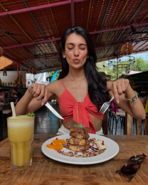 Vaishnavi Andhale Instagram - Hello from Goa 🌴🌊☀️ at none other than the most amazing place for food @babaaurhumcafe.goa 🤍✨
