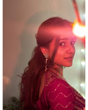 Vaishnavi Chaitanya Instagram - Wrapped in lights, flowers, love and a little bit of sparkle…..
HAPPY DIWALI❤️✨
.
.
.
#diwali