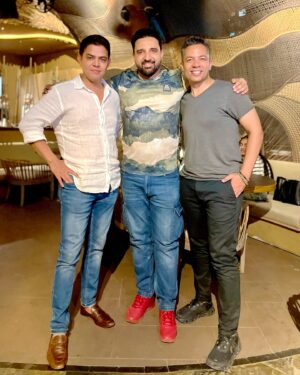 Vandana Lalwani Instagram - From the heights of Everest to the warmth of this table—what an incredible journey it’s been! 🏔️✨
A night of laughter, memories, and reconnecting with our trekking family (and their loved ones)! ❤️🍽️ 
Location @waikiki.mumbai 
PR @maverick.communication01 

#EverestReunion #TrailToTable #AdventureFamily #trekkers #everestbasecamp #nepal #waikiki