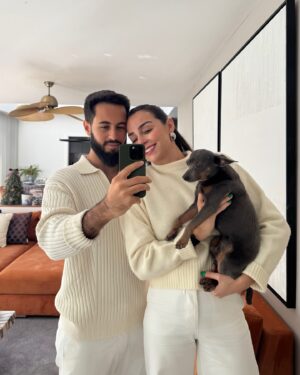 Vanessa Martins Instagram - O amor é o melhor presente de Natal. ❤️