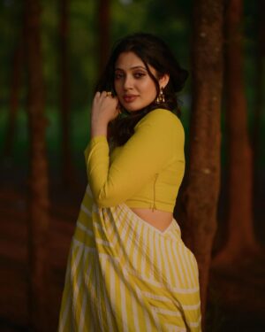 Veena Nandhakumar Instagram - Photo @shajeerzeer 
Associated @abhijithka 

Creative Dir & Styling : @srindaa - wen u got  a friend whom you can address as “style guru".

MUA - @sanaah_farhan 
Assisted @ba_nu_faasi_ 

Wardrobe - @ka_sha_india at @onezeroeight.stl 

Hair accessories - @romanarsinghaniofficial at @onezeroeight.stl 

Earings - @zariinjewelry at @onezeroeight.stl 

 Rings - @romanarsinghaniofficial @zariinjewelry at @onezeroeight.stl