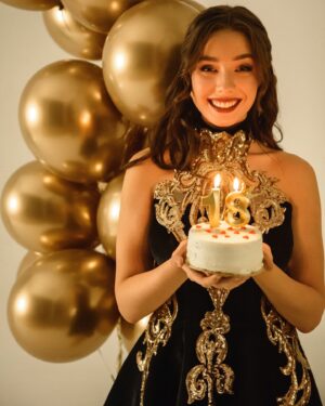Vera Aldonina Instagram - 18!!!🎂