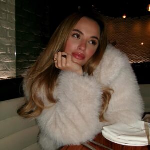 Victoria Baldesarra Instagram - POV: I’m about to yap your ear off 😚